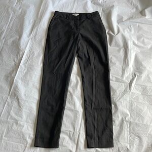 🖤 Black H&M Woman’s Dress Pants - Size 4, Straight Leg with Pockets!  🖤